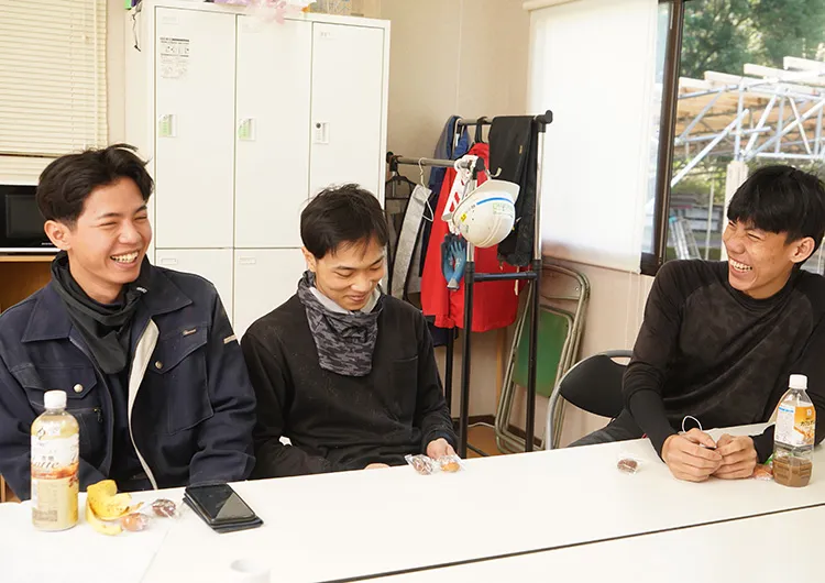 寮で仲間と一緒に生活も可能